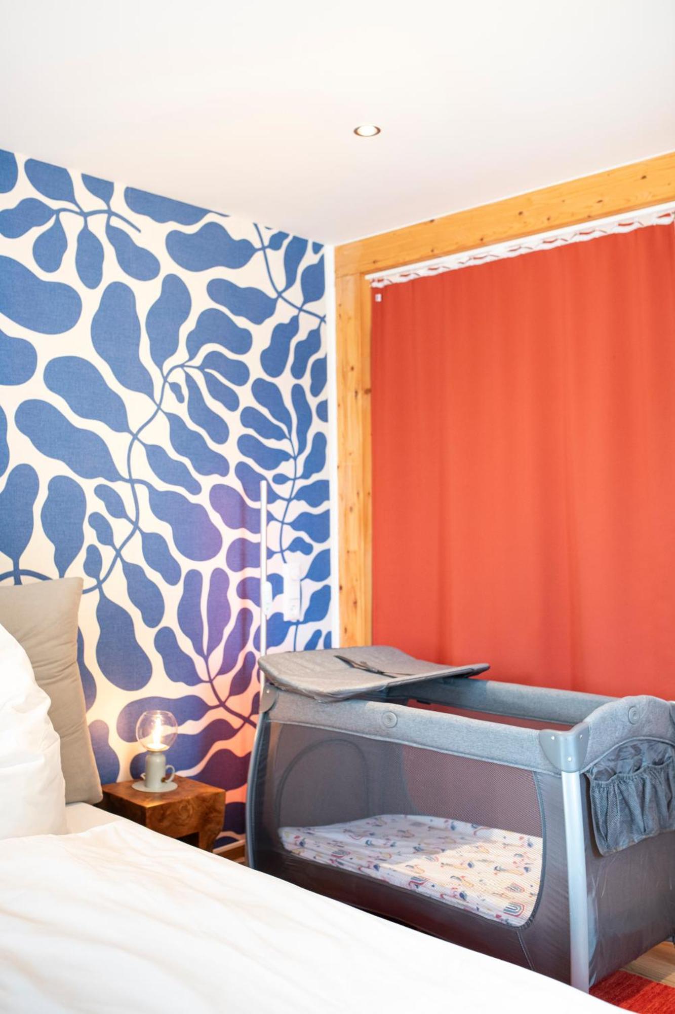 Bunter Hund Apartments - Zentrales Apartment, Parkplatz, Wintergarten, Kinderzimmer Ротенбург-на-Таубері Екстер'єр фото