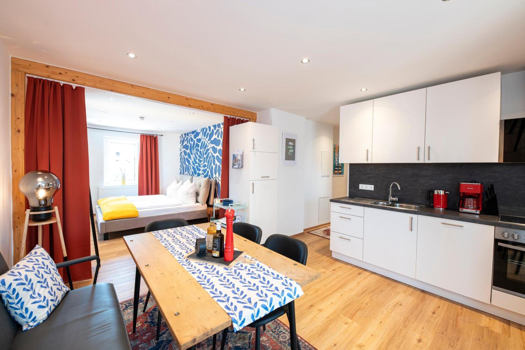 Bunter Hund Apartments - Zentrales Apartment, Parkplatz, Wintergarten, Kinderzimmer Ротенбург-на-Таубері Екстер'єр фото